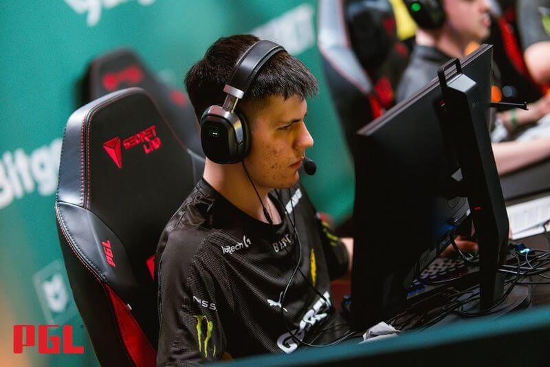 Natus Vincere’s B1t CS2 Setup & Settings Breakdown